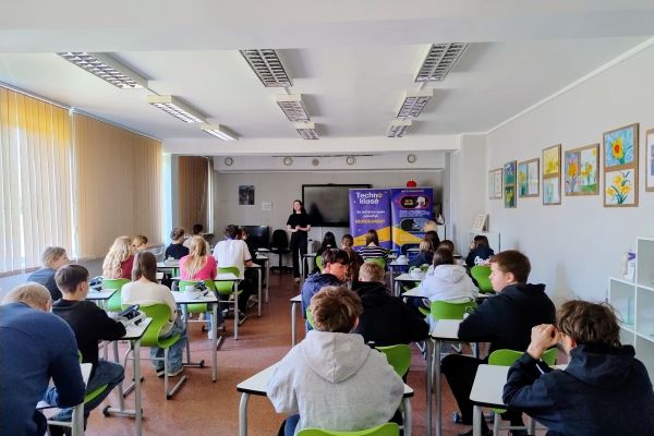 edukacija21AF39C77-640B-3457-EA02-064D9F4EC498.jpg
